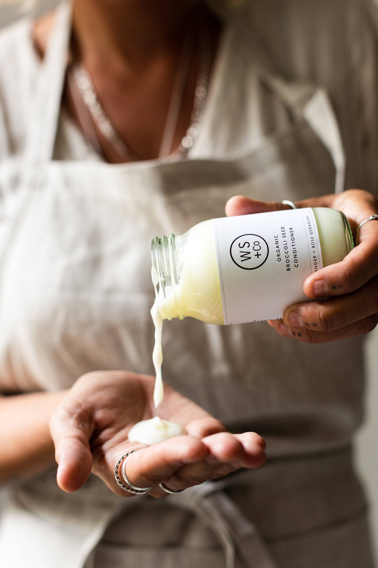 Plastic-Free Conditioner